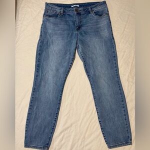 sts blue Straight Leg‎ Jeans in Medium Wash